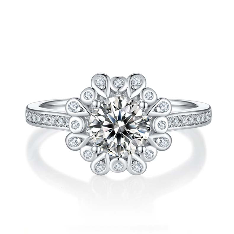 Water Splash: 1.0 Carat Moissanite Silver Ring